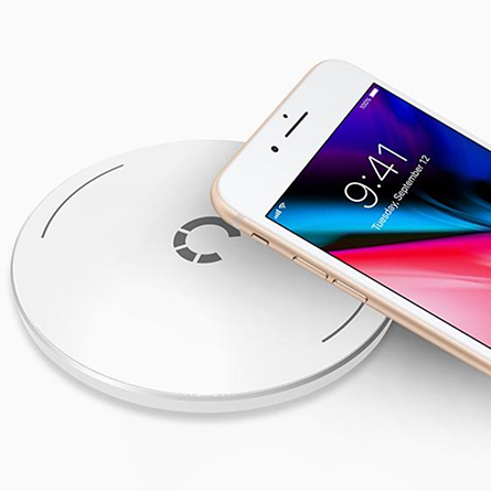 Tappetino di ricarica PowerBase di Cygnett qi wireless 10W CY2376PPWIR