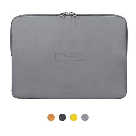 Custodia Today Sleeve di Tucano in ecopelle per MacBook Pro 16"